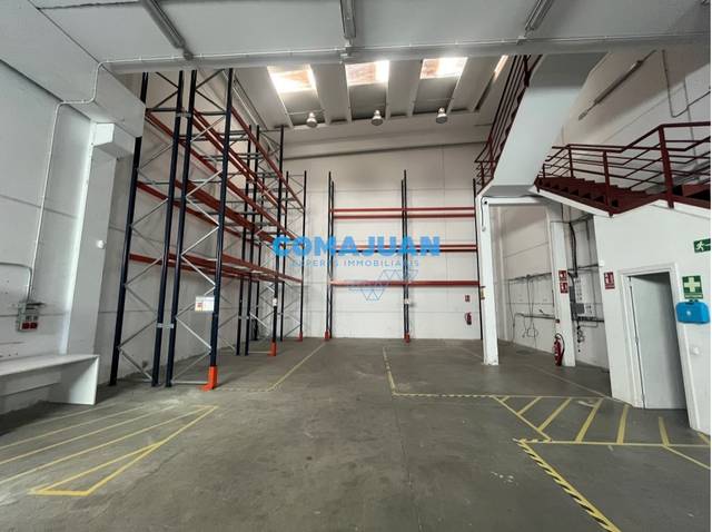 Nave industrial en Alquiler en Llinars del Vallès
