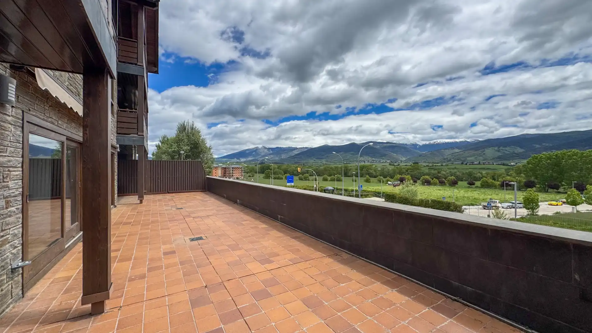 Terrasse von Wohnung zum Verkauf in Puigcerdà mit Heizung, Parkett und Terrasse