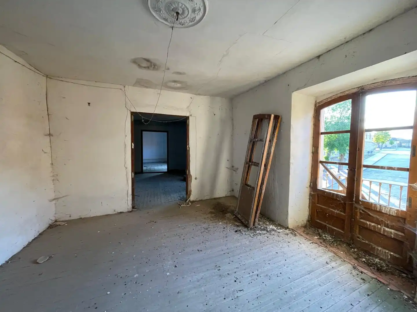 Finca rústica en venda en Pedrosa del Rey amb Jardí privat, Parquet i Traster