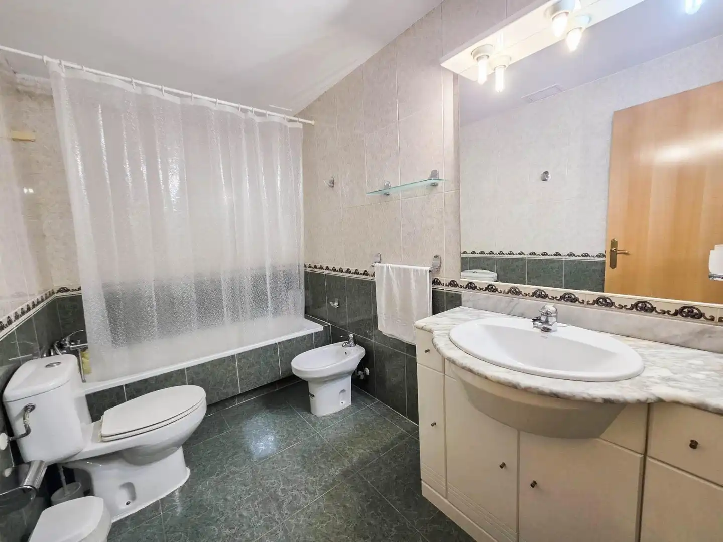 Baño de Piso en venta en Martorell con Aire acondicionado, Calefacción y Trastero