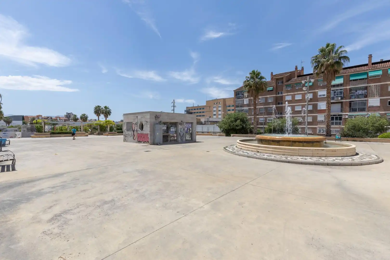 Vista exterior de Casa o xalet en venda en Granada amb Aire condicionat, Calefacció i Traster