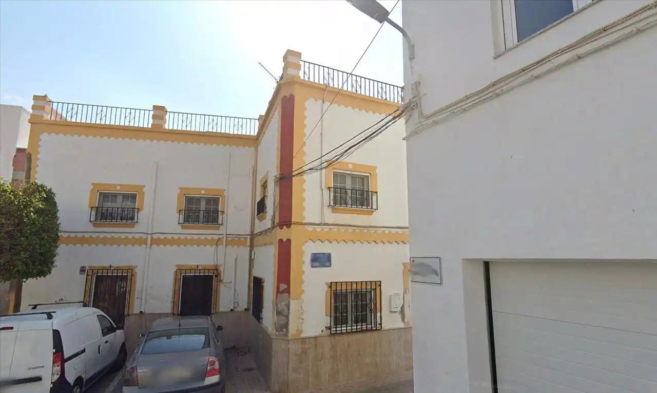 Casa en venta en Jose Gomez Abad