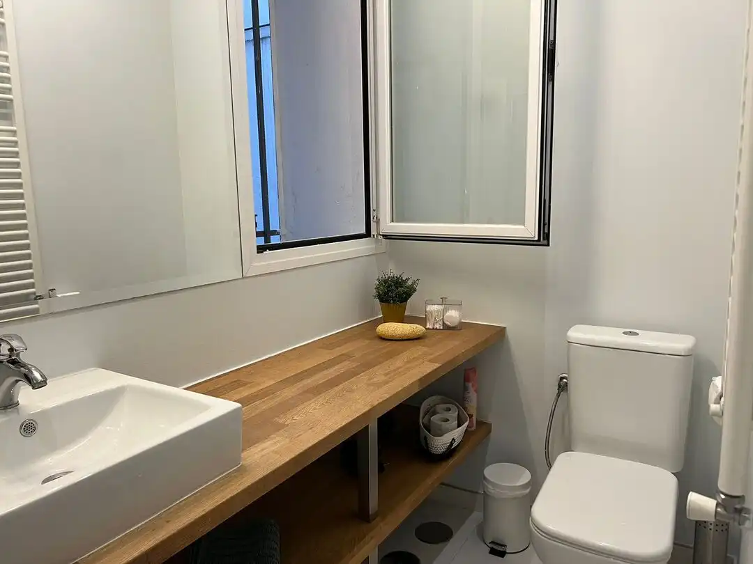 Bathroom of Flat for rent in Madrid  with Heating and Terrace