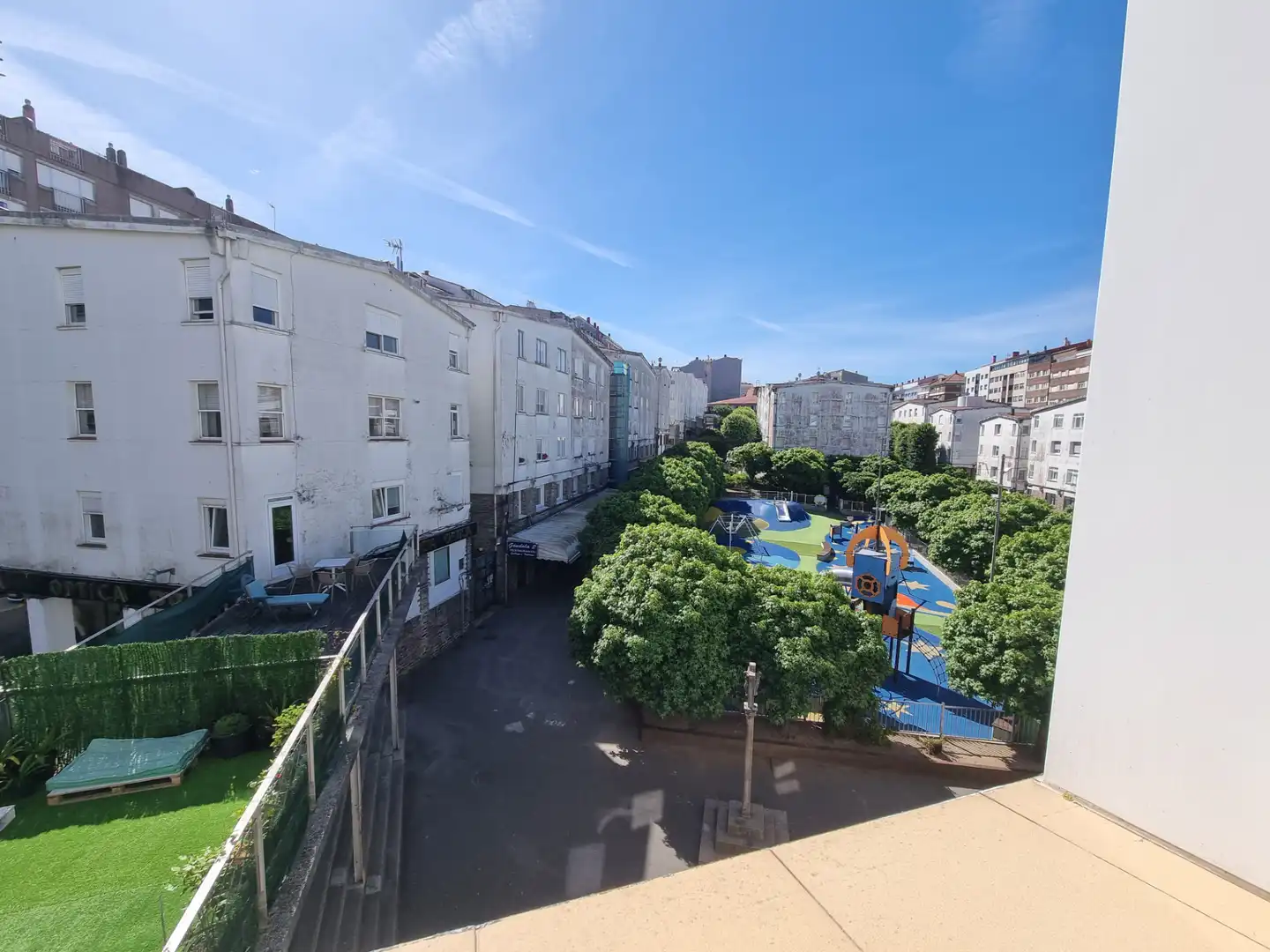 Vista exterior de Pis en venda en Santiago de Compostela  amb Calefacció