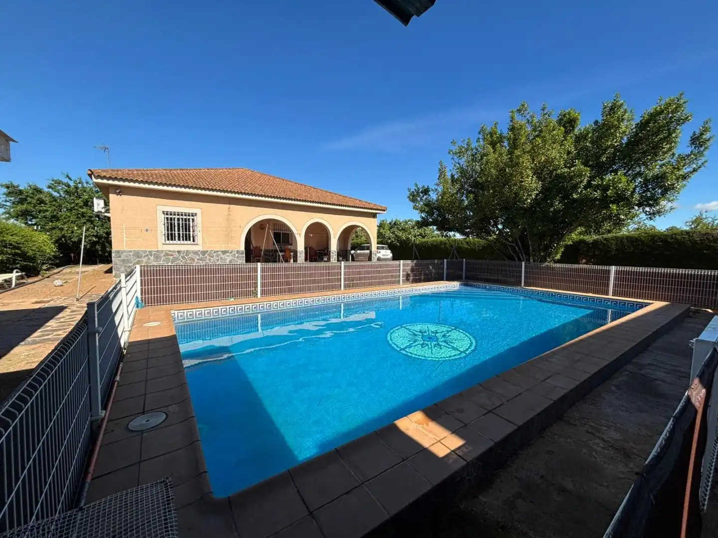 Schwimmbecken von Country house zum Verkauf in La Rinconada mit Schwimmbad