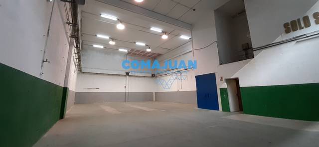 Nave industrial en Alquiler en El Remei