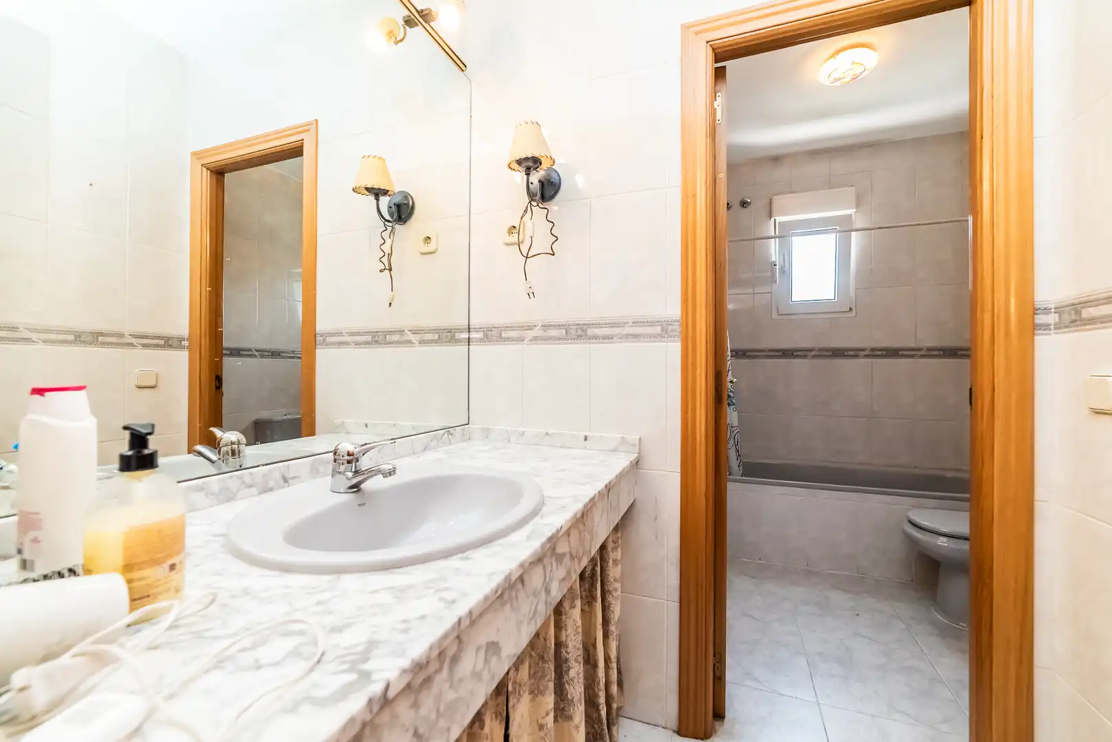 Bany de Casa o xalet en venda en Galapagar amb Aire condicionat, Calefacció i Jardí privat