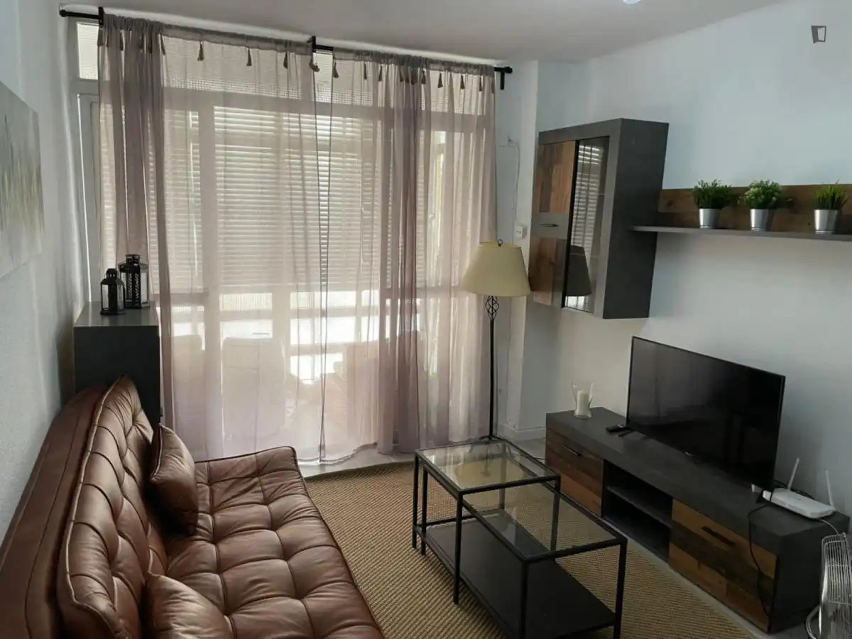 Habitación en El Molinillo - Capuchinos