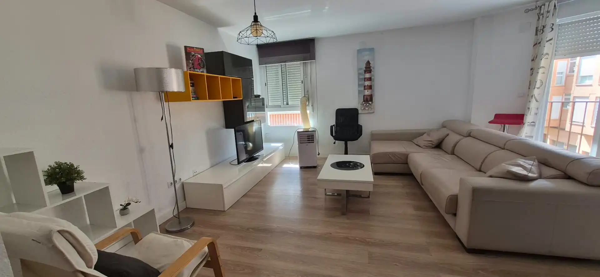 Living room of Flat for rent in Moncada  with Parquet flooring, Furnished and Oven