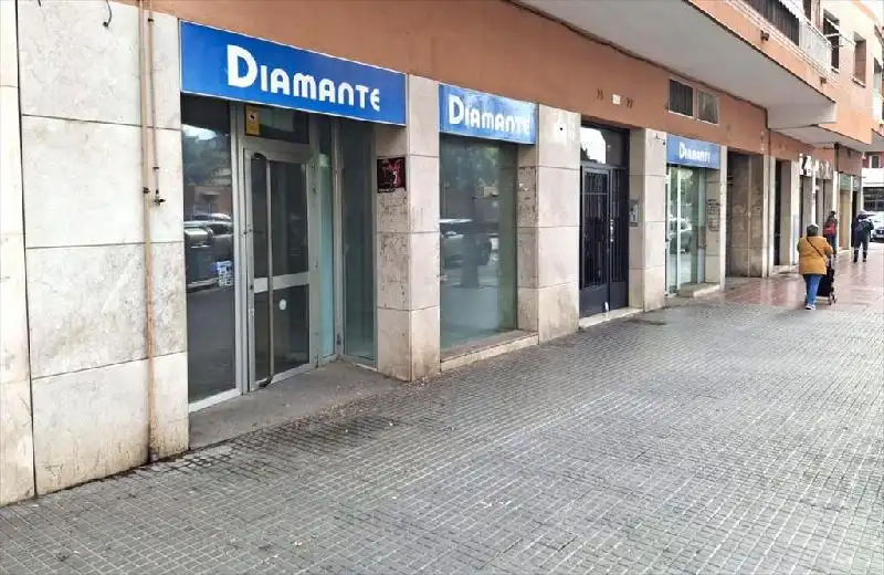 Local en venda a Sagnier - Plaça de Catalunya