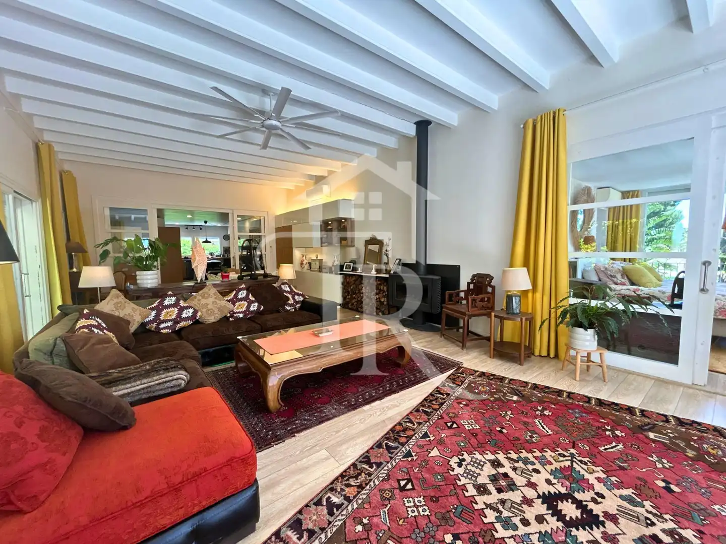Sala de estar de Casa o chalet en venta en Roda de Berà con Aire acondicionado, Calefacción y Jardín privado