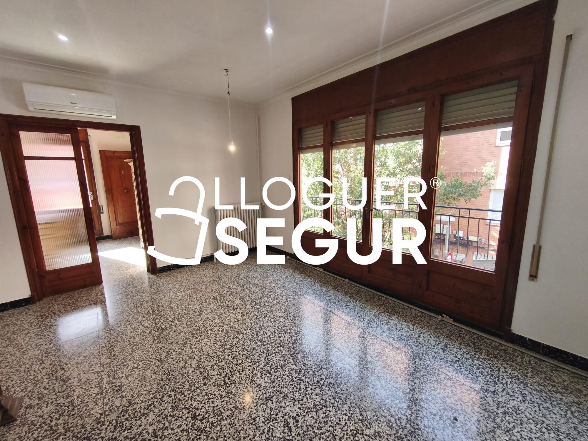 Vista exterior de Pis de lloguer en Santa Coloma de Gramenet amb Aire condicionat, Calefacció i Terrassa