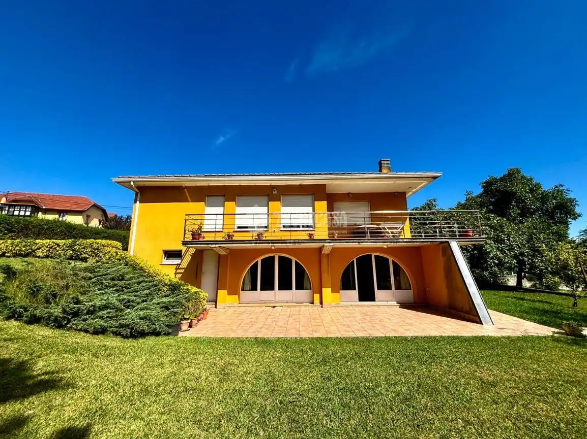 Exterior view of Houses for sale in Camargo  with Heating