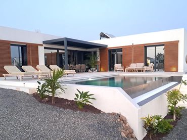 Villa mit Pool zum Verkauf in Calle Pedro Mendez Fajardo