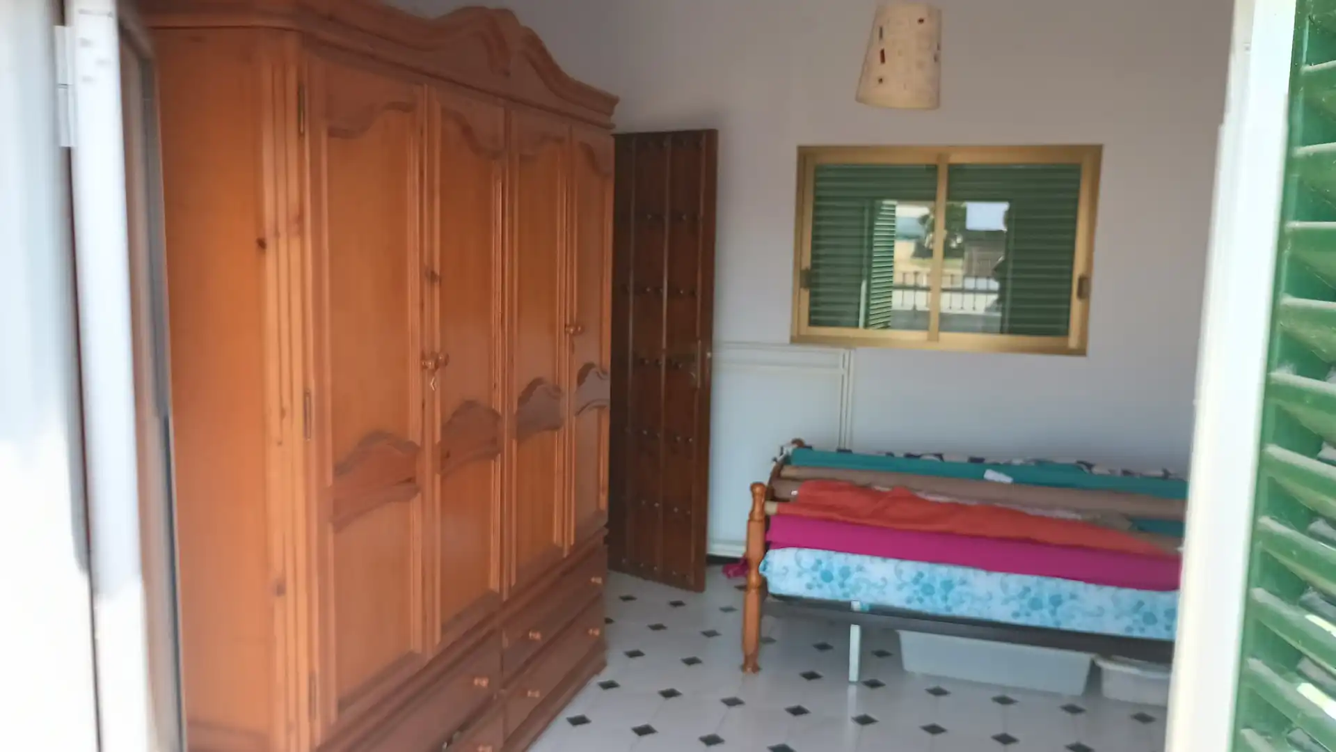 Habitación de Casa adosada en venta en Villanueva del Ariscal con Aire acondicionado, Piscina y Horno