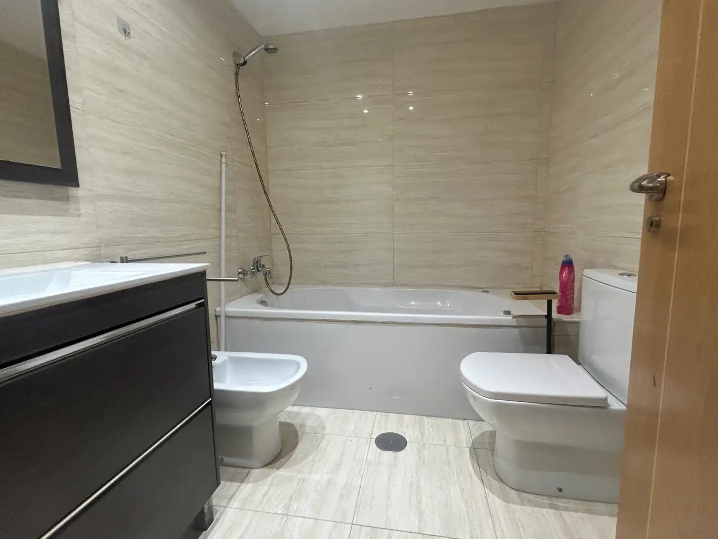 Badezimmer von Dachboden zum Verkauf in Valladolid mit Heizung, Terrasse und Abstellraum