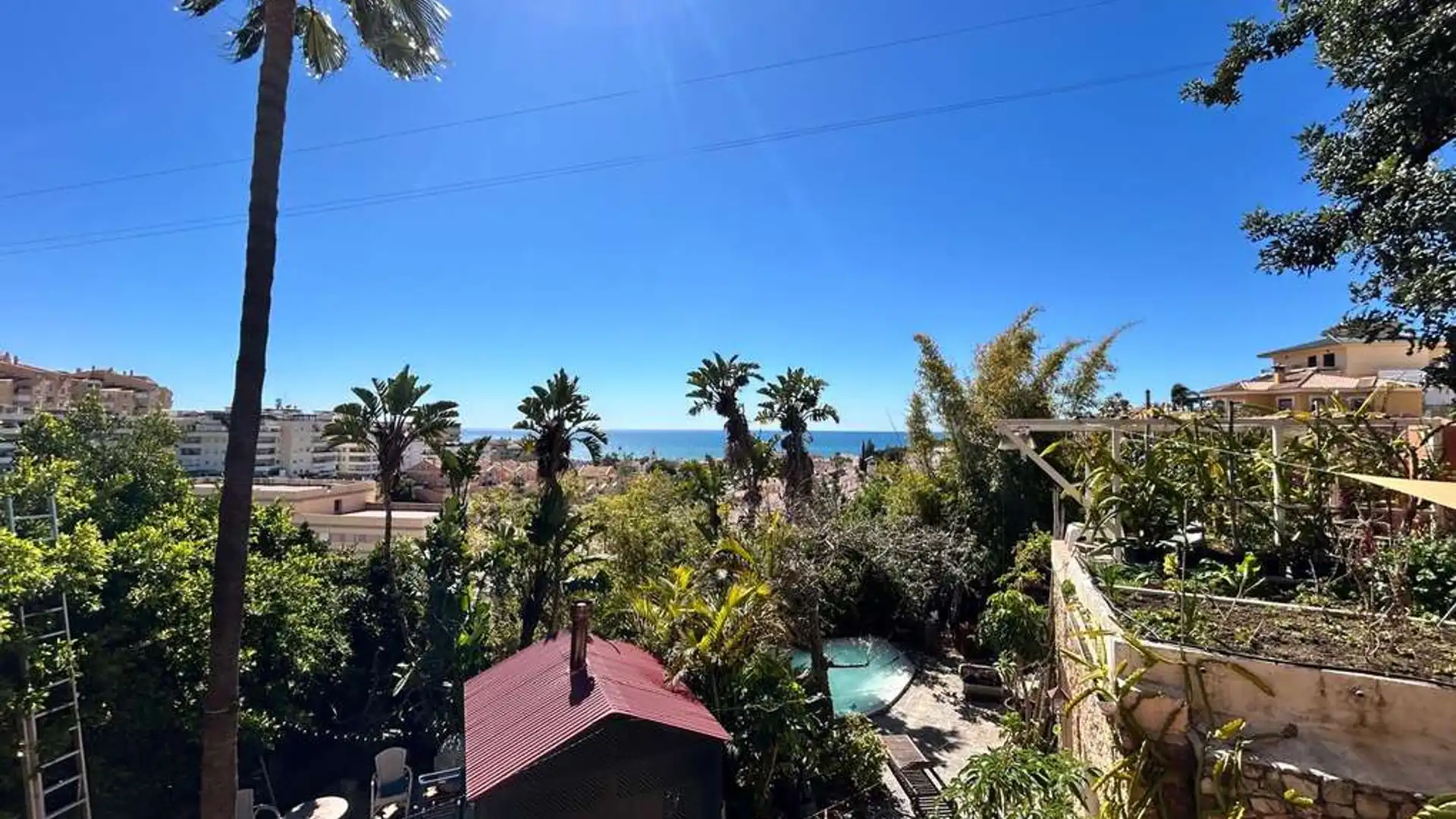 Vista exterior de Casa o chalet en venta en Rincón de la Victoria con Trastero