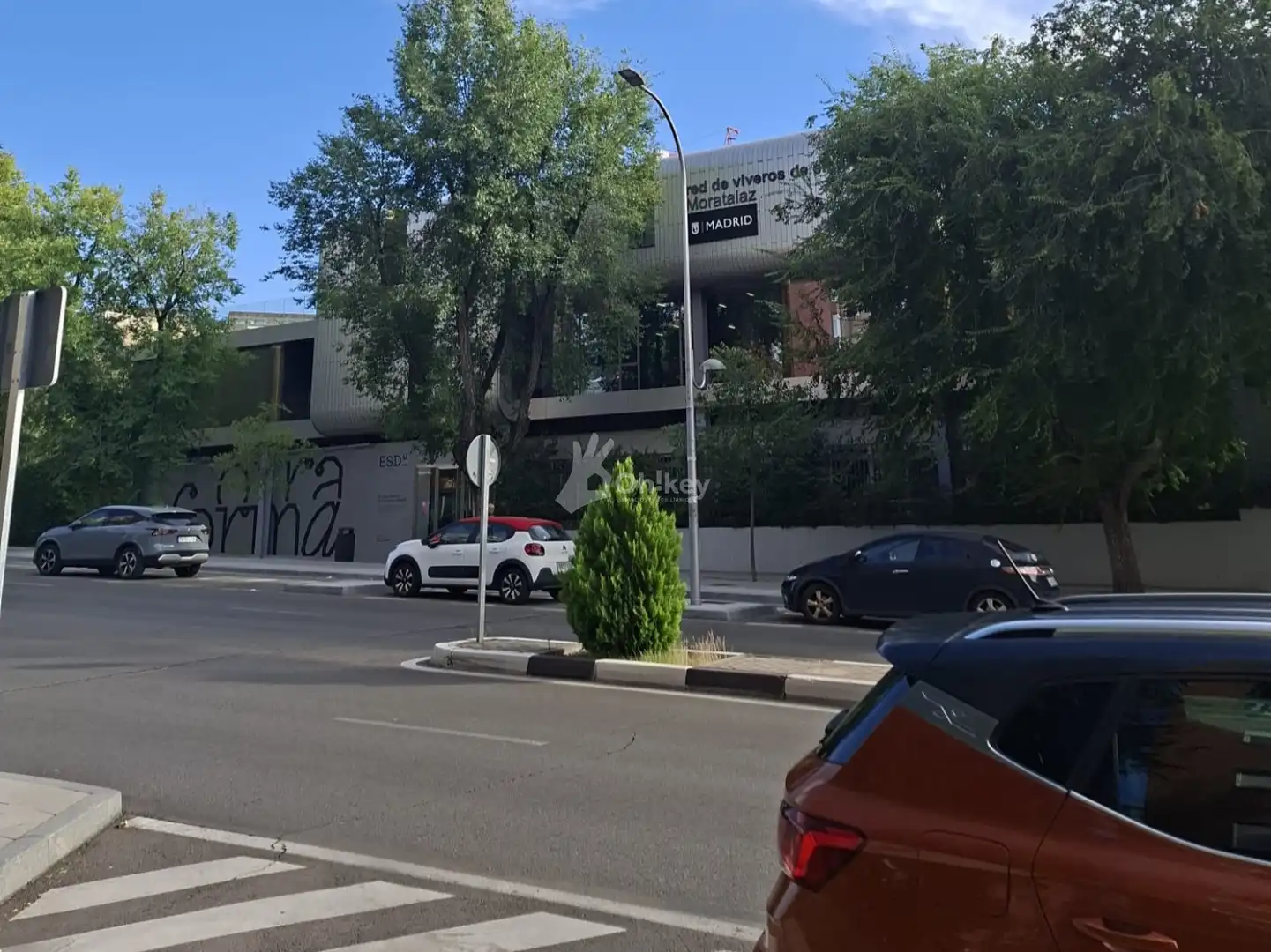 Vista exterior de Local de alquiler en Madrid