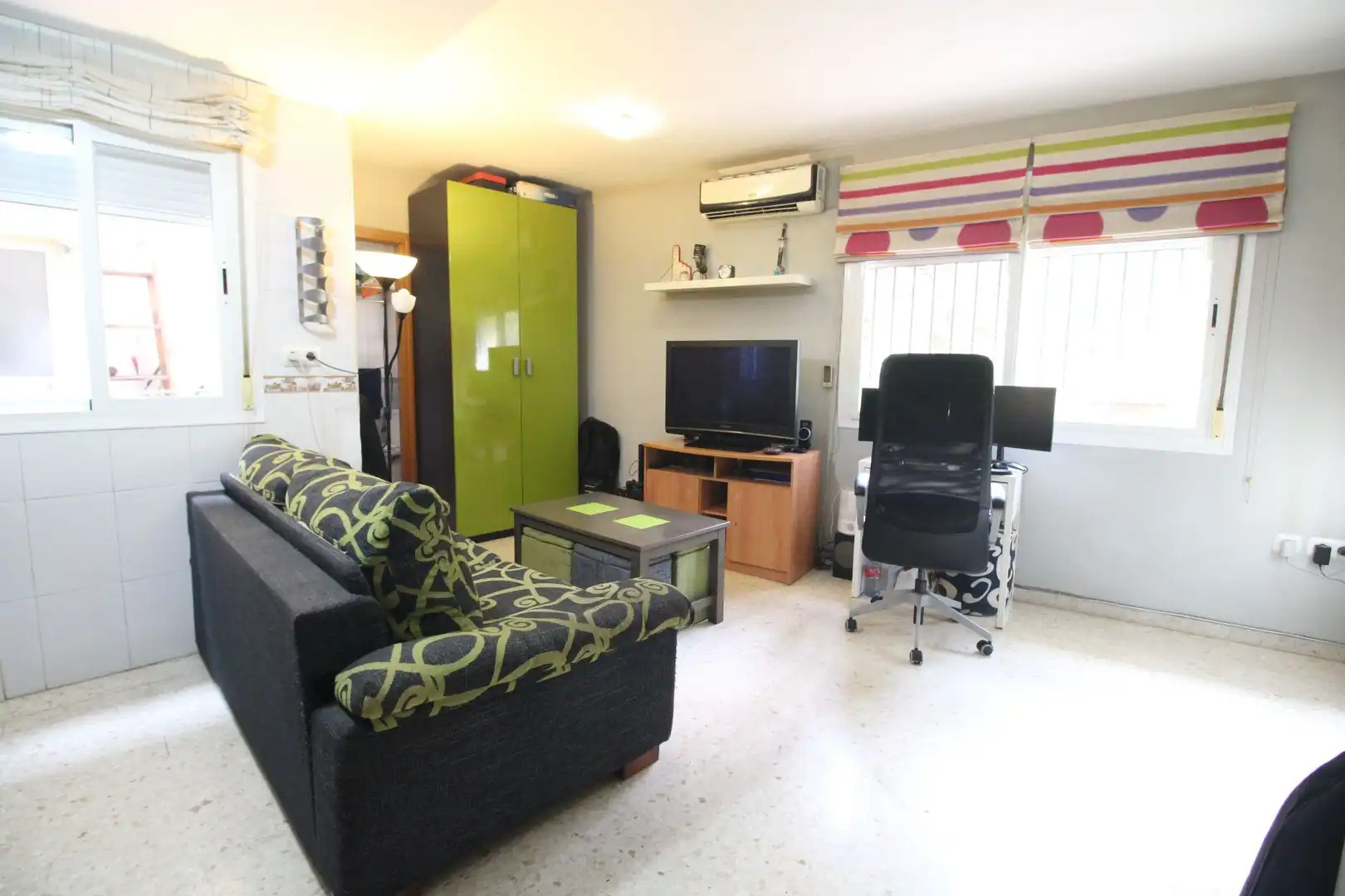Sala d'estar de Estudi en venda en Málaga amb Aire condicionat, Calefacció i Traster