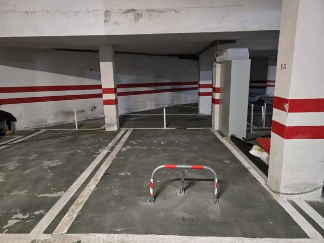 Garaje en Venta en Calle Vaguada, -1 en Calahonda - Carchuna