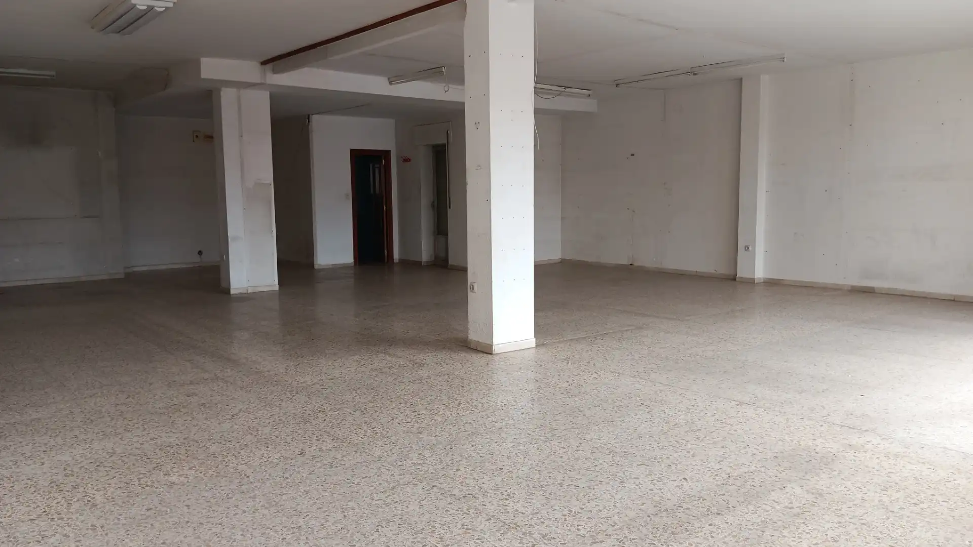 Local comercial en venda a Avenida Portugal, imagen 9