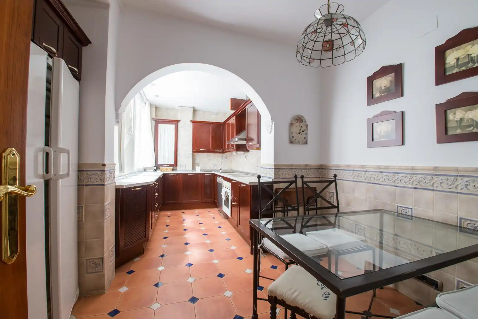 Kitchen of Flat for share in Granada  with Parquet flooring