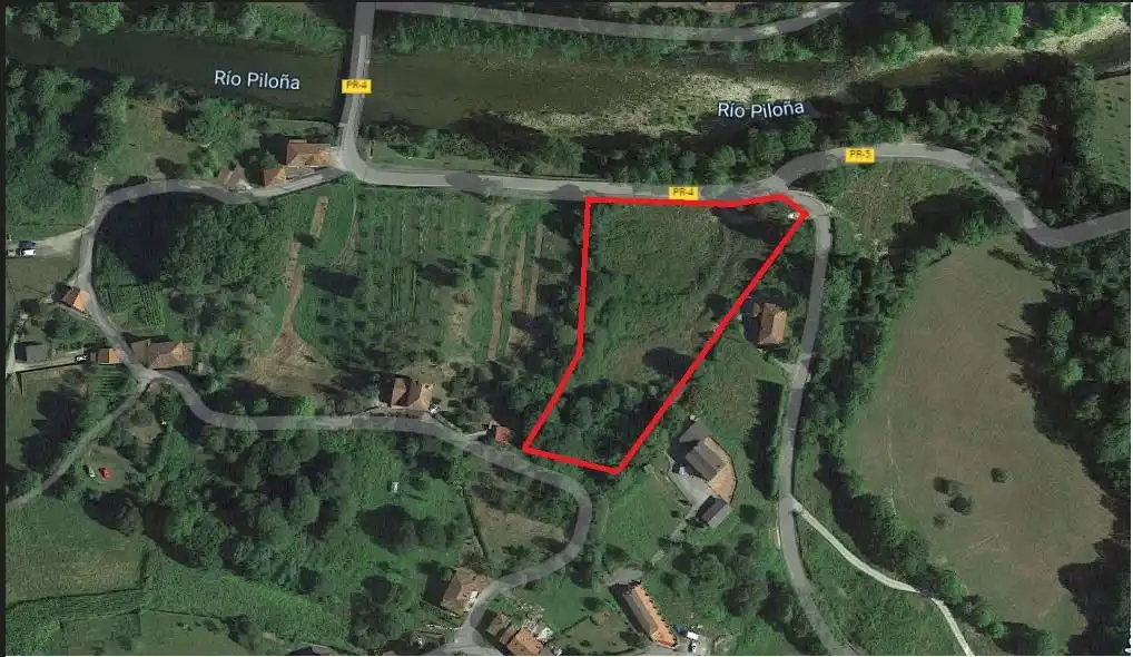 Residencial en venda en Parres