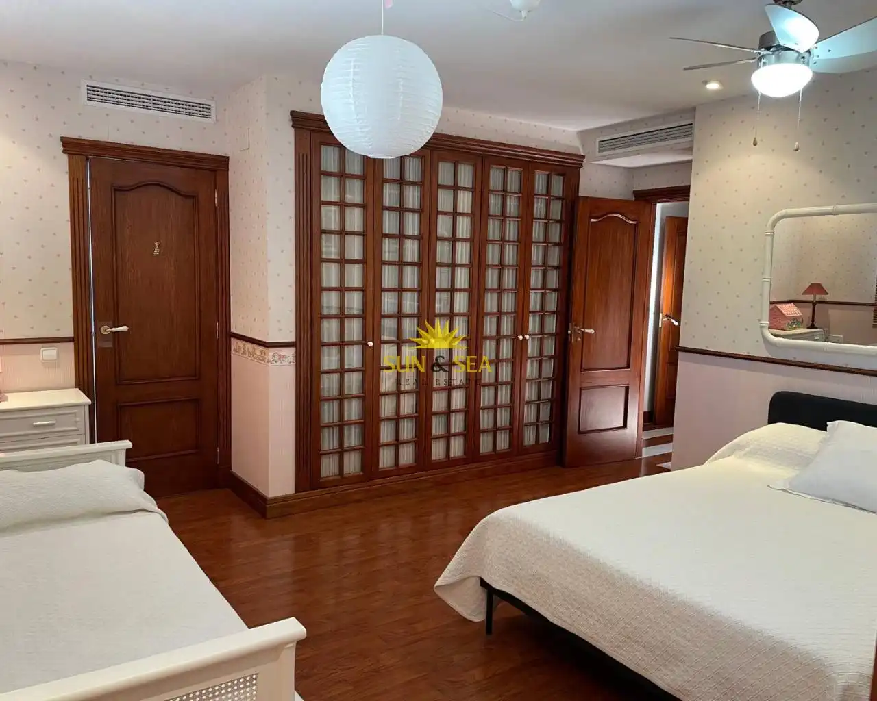 Bedroom of Houses for rent in Benidorm  with Air Conditioner, Private garden and Terrace