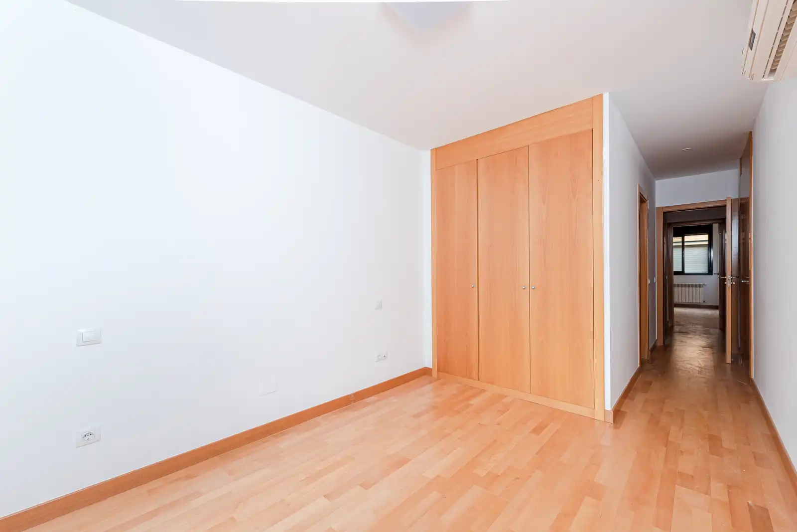 Bedroom of Flat for sale in Torrelodones  with Storage room