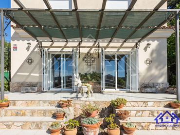 Casa amb jardí en venda a Arenys de Munt
