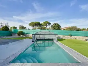 Piscina de Casa o xalet en venda en Caldes de Malavella amb Aire condicionat, Calefacció i Jardí privat