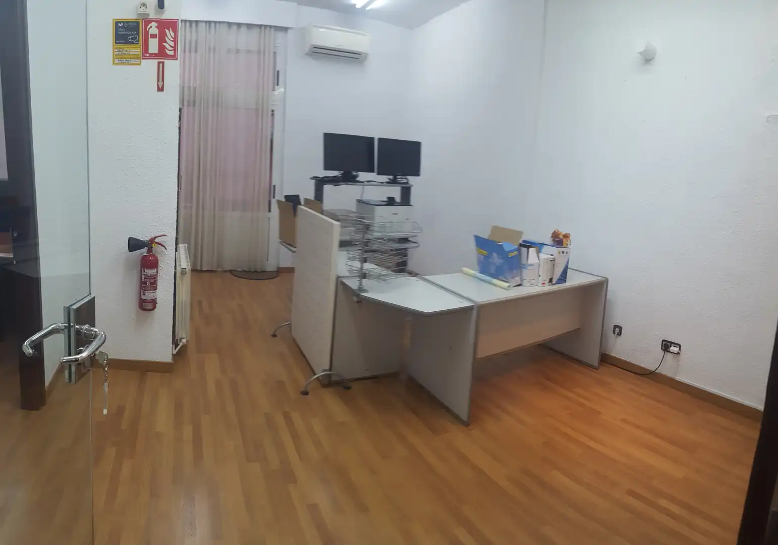 Local de lloguer en Badalona amb Aire condicionat, Calefacció i Parquet