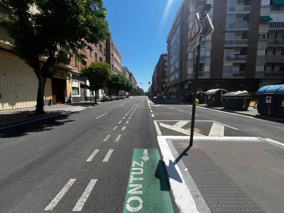 Außenansicht von Wohnung zum Verkauf in Vitoria - Gasteiz mit Heizung und Abstellraum