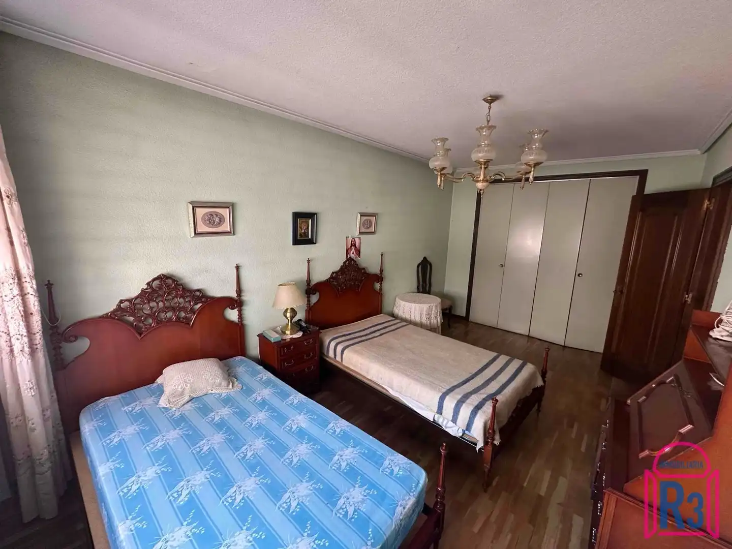 Habitación de Piso en venta en León Capital  con Calefacción y Terraza