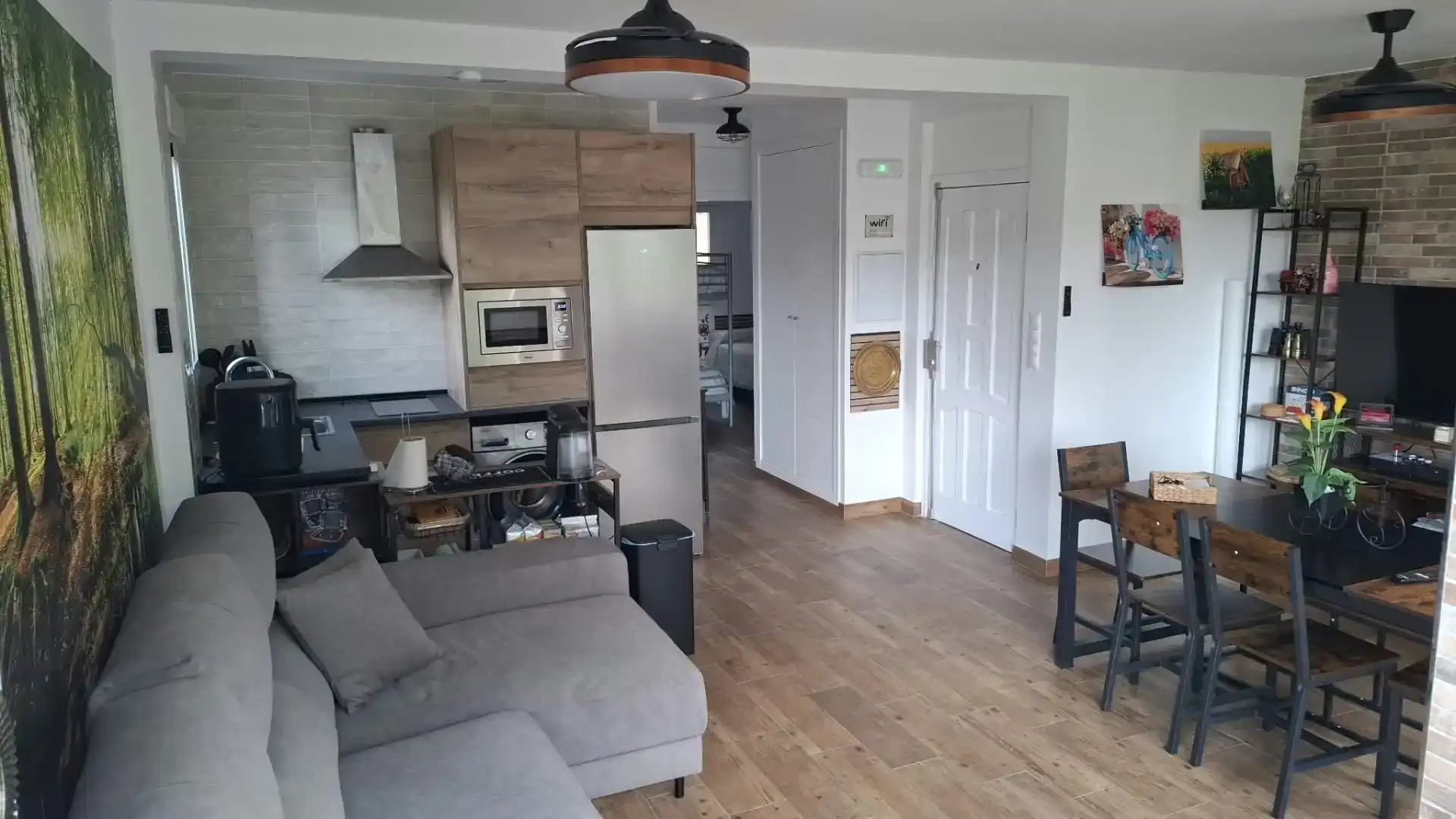 Living room of Flat for rent in Espiel  with Air Conditioner, Furnished and Balcony