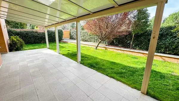 Terraza de Piso de alquiler en Madrid con Aire acondicionado, Jardín privado y Trastero