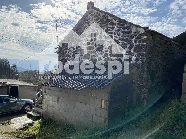 Vista exterior de Casa adosada en venta en A Cañiza   con Trastero y Amueblado