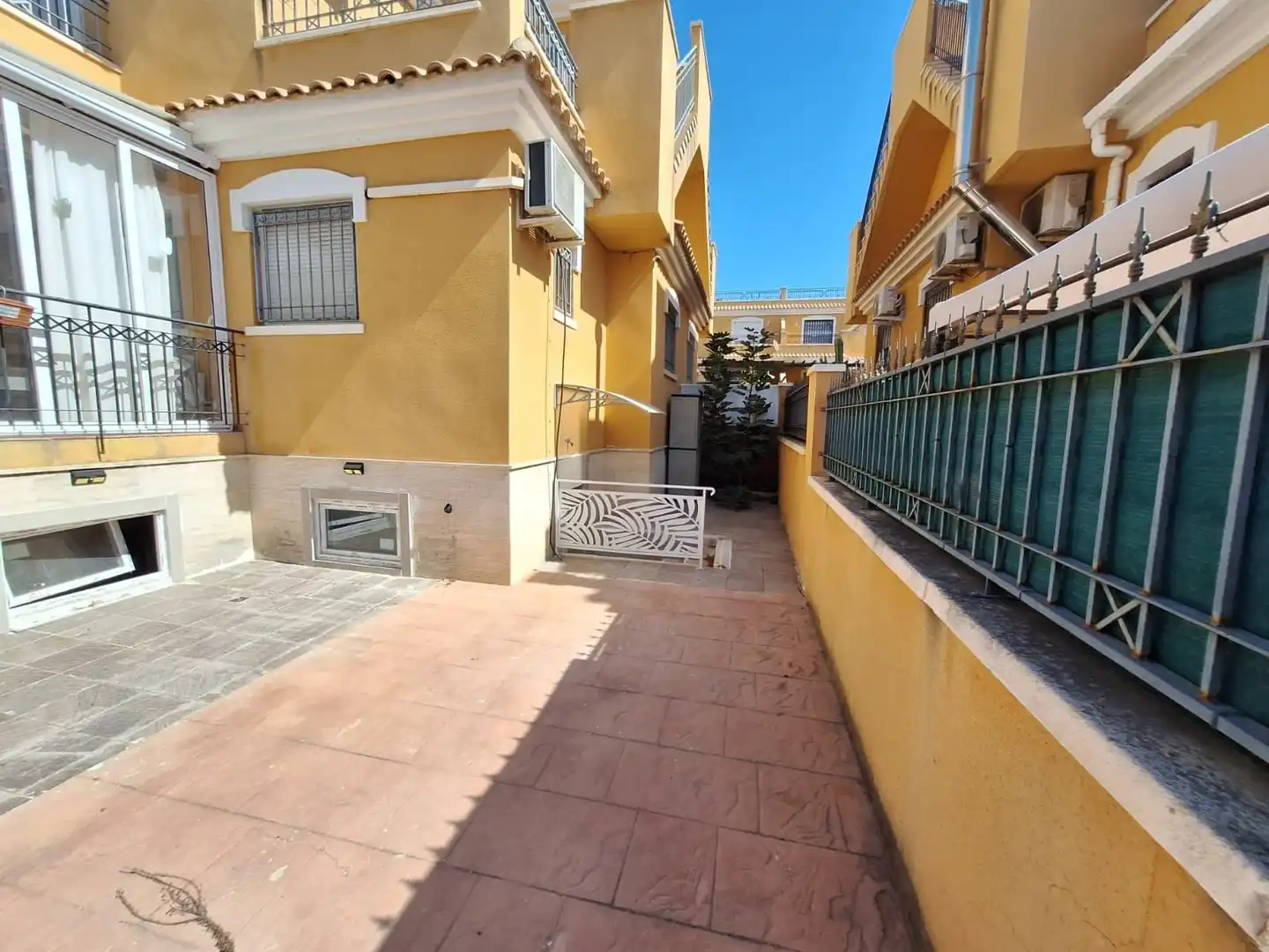 Casa amb piscina en venda a MIGUEL ANGEL BLANCO GARRI, imagen 5