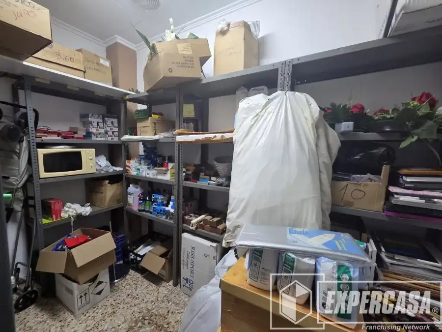 Local comercial en traspàs a Casc Urbà, imagen 10