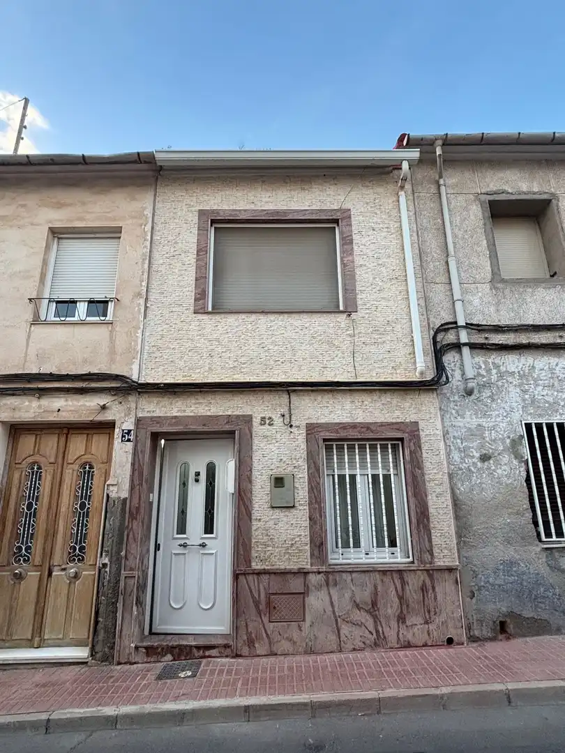Vista exterior de Casa o xalet en venda en Monóvar  / Monòver amb Calefacció, Terrassa i Moblat