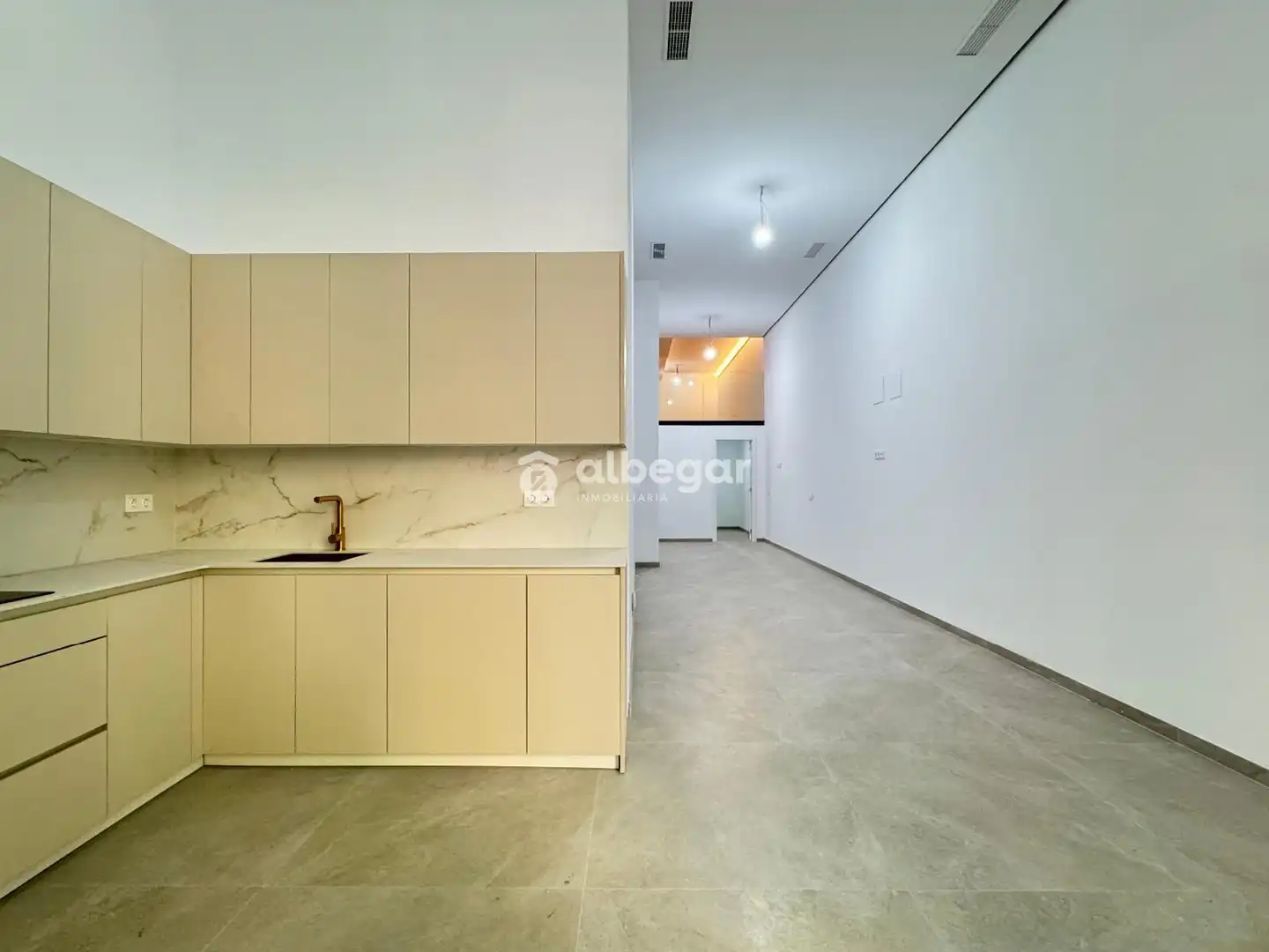 Appartamento in vendita a Pintor Pascual Capuz 15 B, imagen 2