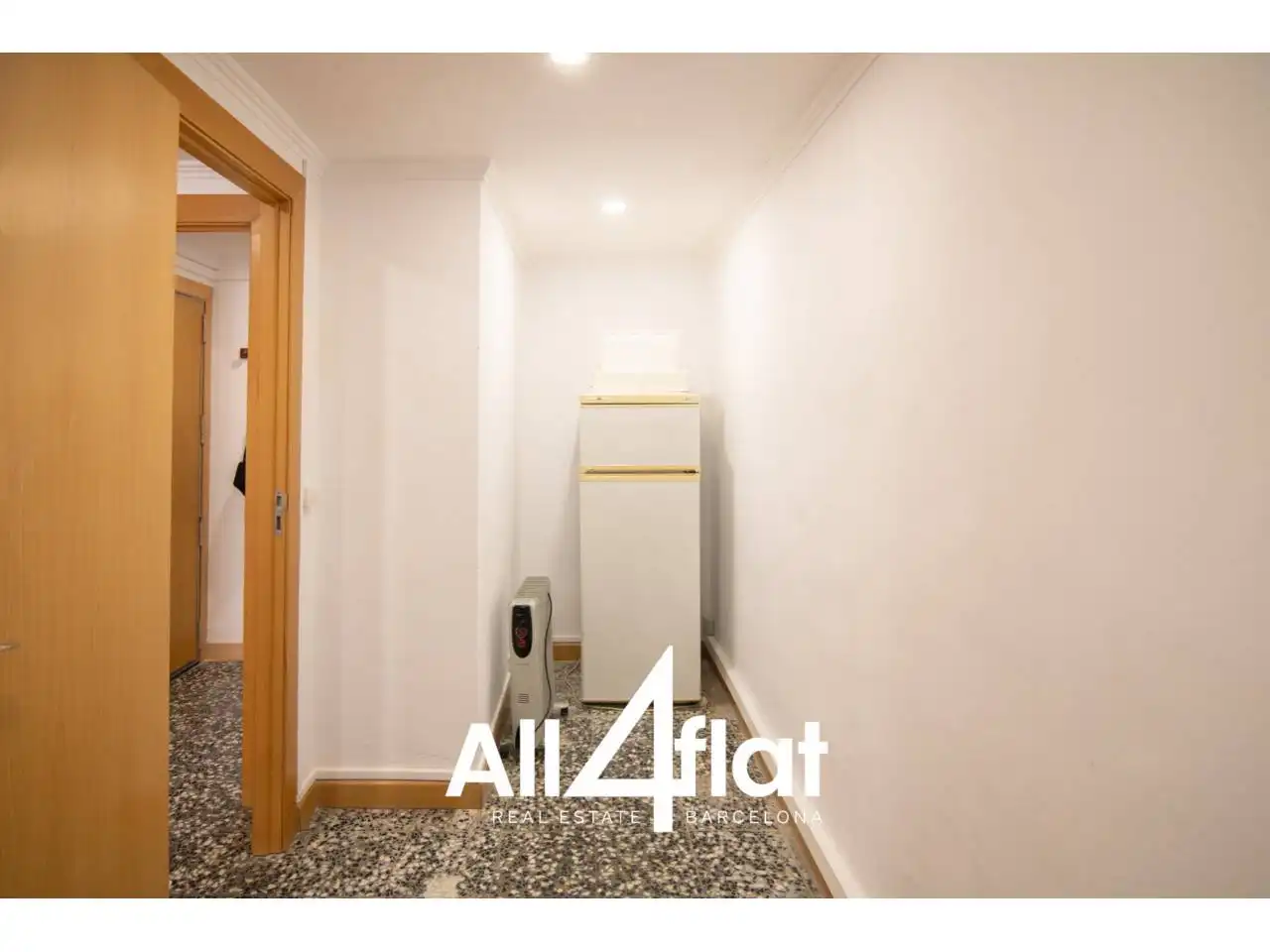 Flat for rent in Barcelona  with Air Conditioner, Heating and Furnished