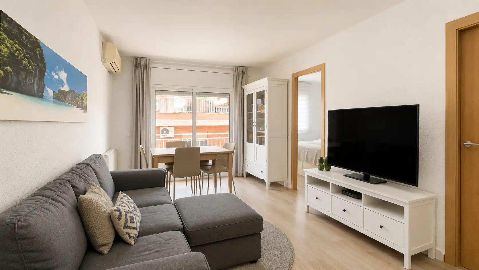 Sala de estar de Piso en venta en Cerdanyola del Vallès con Aire acondicionado, Calefacción y Parquet