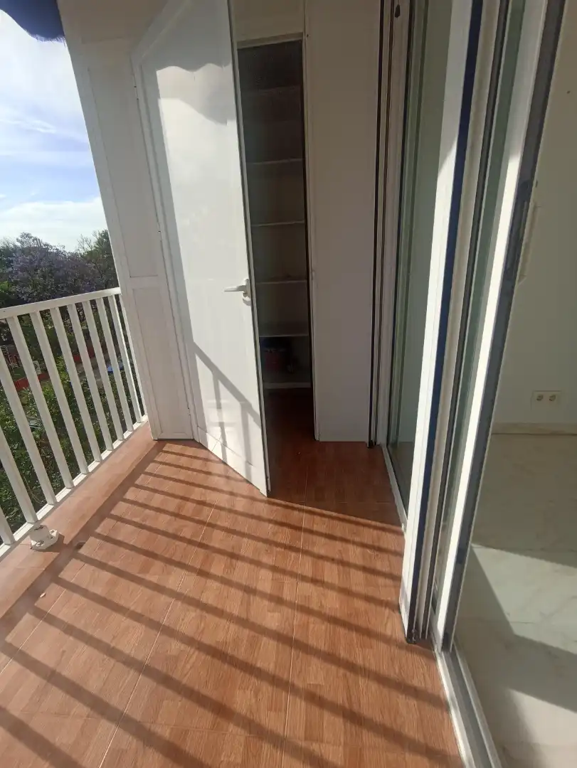 Balcony of Flat for rent in Sevilla  with Air Conditioner, Terrace and Storage room
