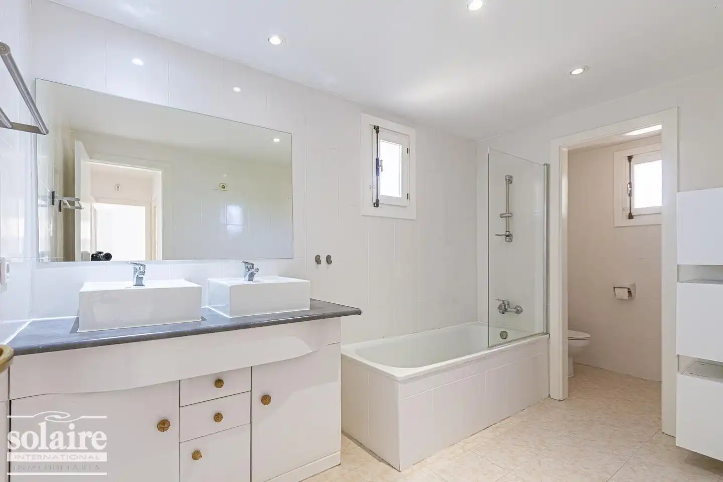 Baño de Casa o chalet en venta en Finestrat con Aire acondicionado, Jardín privado y Terraza