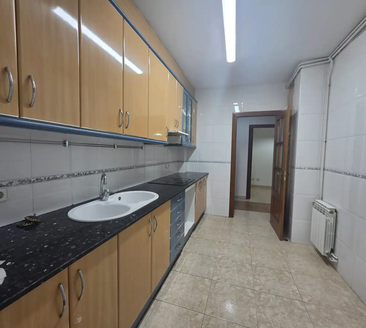 Cuina de Pis en venda en Llinars del Vallès amb Aire condicionat, Calefacció i Traster