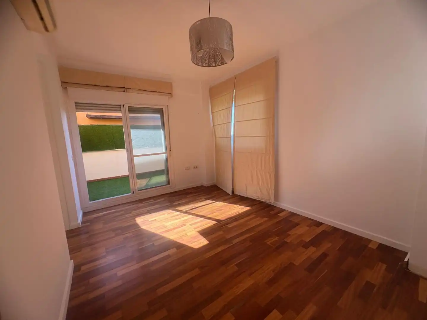 Habitación de Casa adosada en venta en Mijas con Aire acondicionado, Calefacción y Terraza