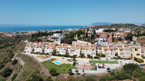 Foto 3 de Casa adosada en venta en Calle Venezuela, Añoreta Golf - Paraíso del Sol, Málaga