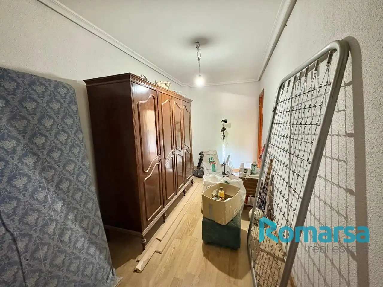 Habitación de Casa adosada en venta en Ávila con Calefacción, Terraza y Trastero