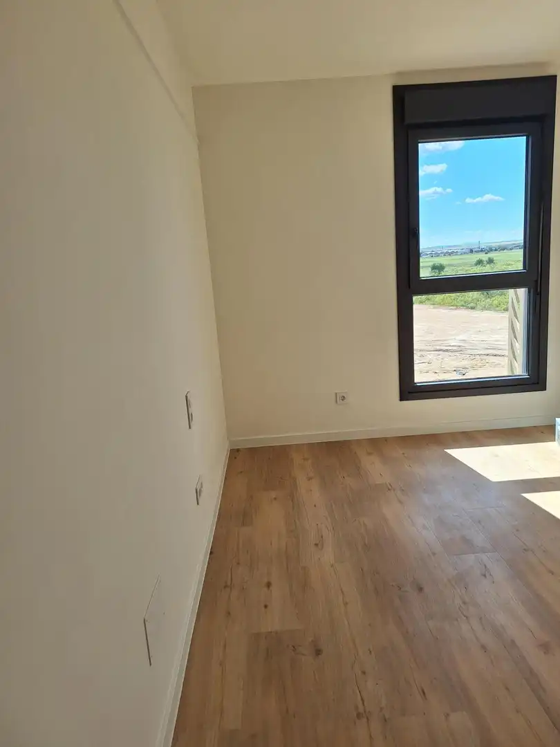 Habitación de Apartamento de alquiler en Alcalá de Henares con Aire acondicionado, Calefacción y Jardín privado